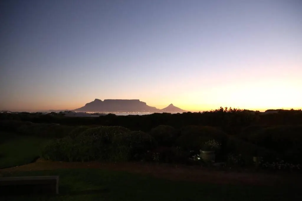 Dolphin Beach Villa E24 Direct Access To The Beach Cape Town 0*,  South Africa